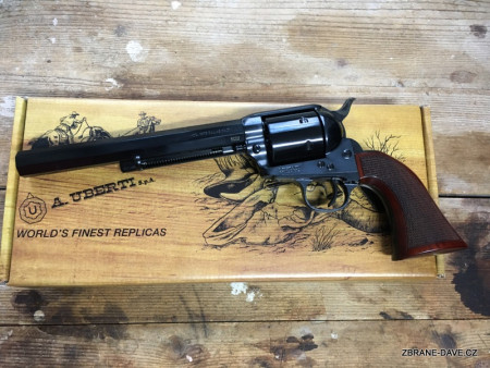 1873 Cattleman Hunter Uberti Revolver